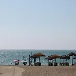 Junto Al Mar